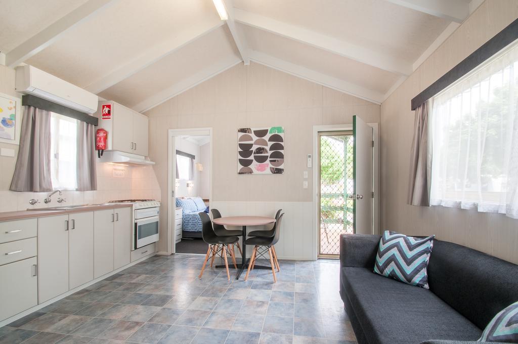 Warragul Gardens Holiday Park Exterior foto